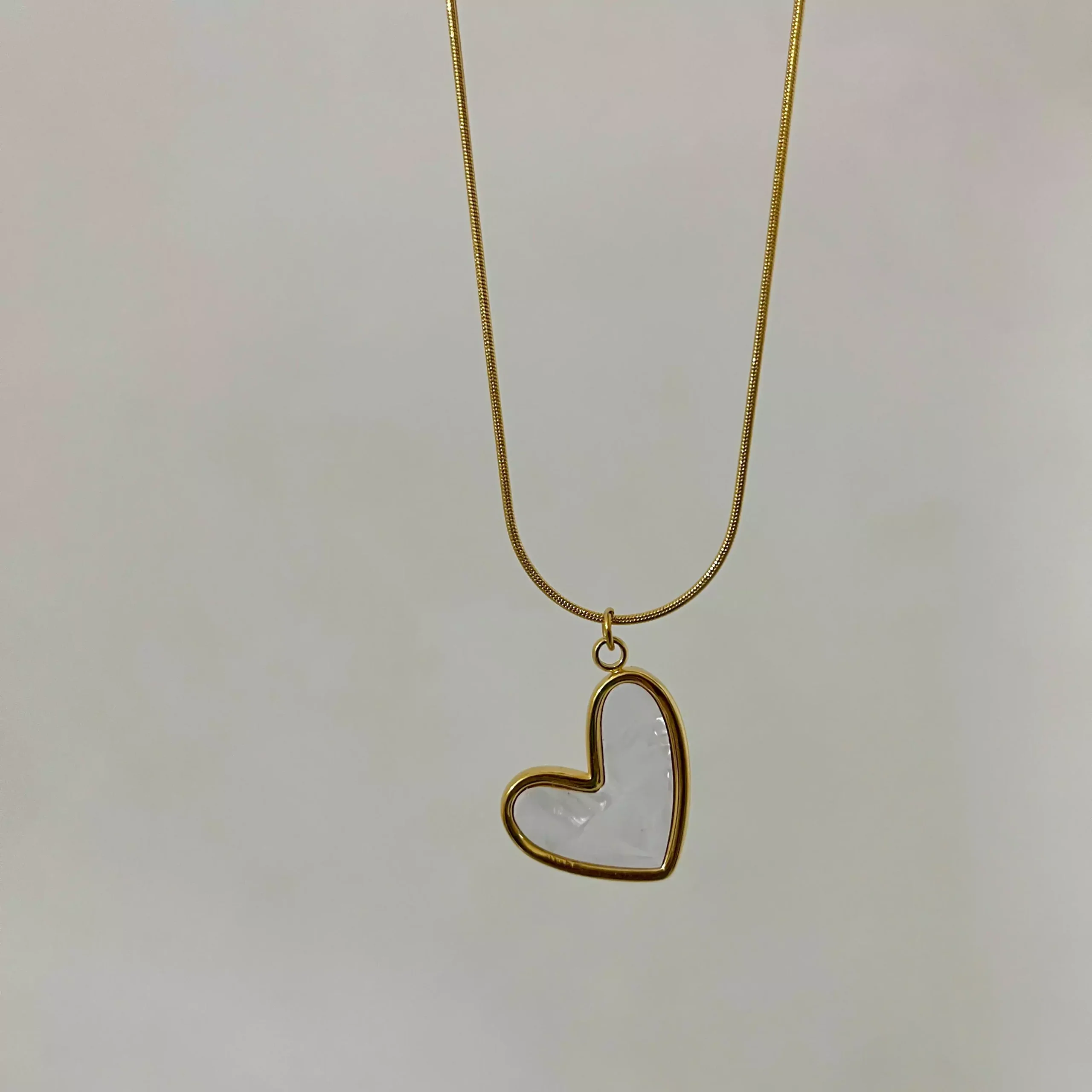 White Hearty Necklace