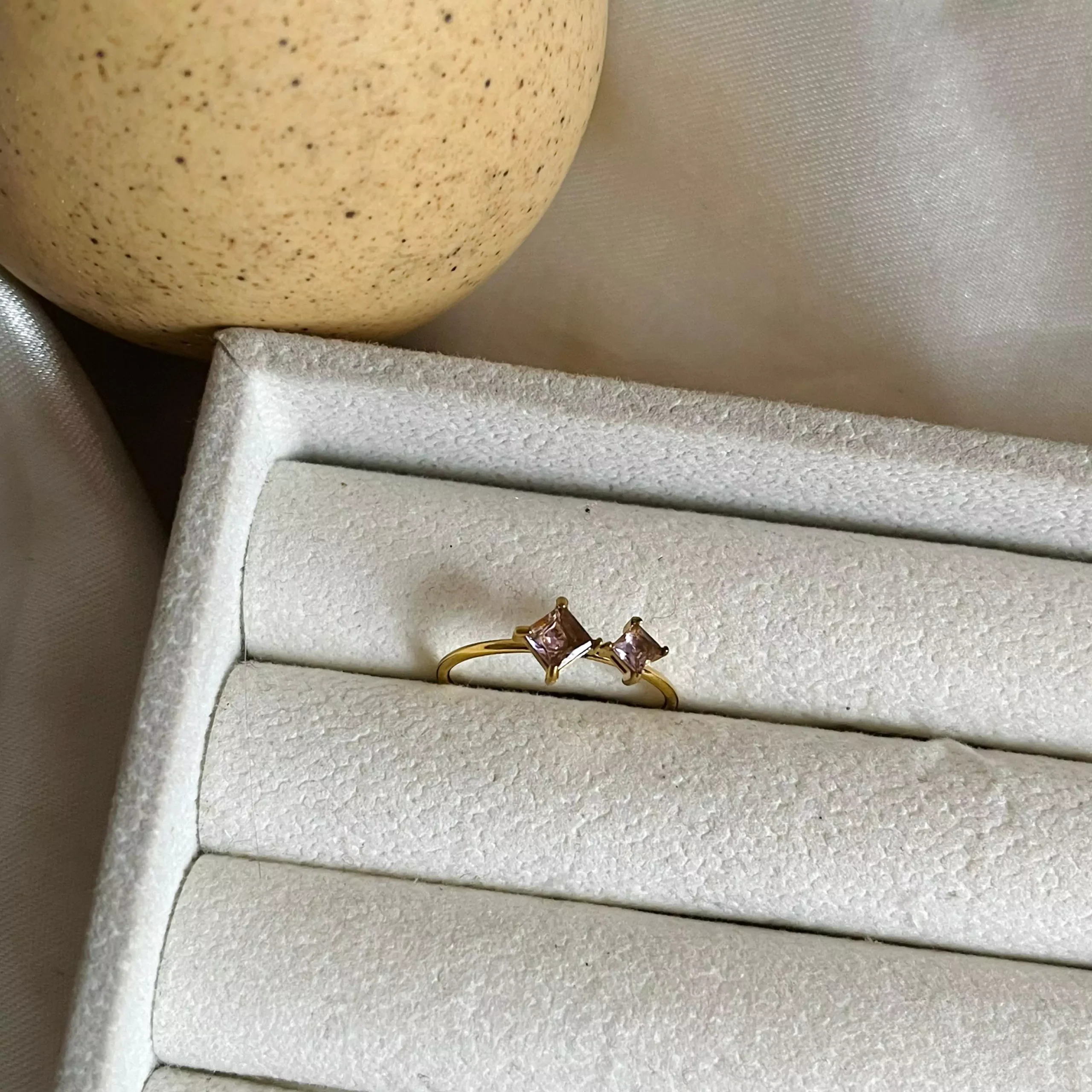 Kaavi Ring - Pink - Image 2