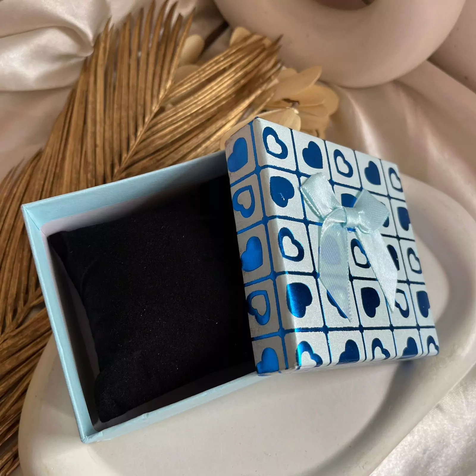 Bracelet Gift Box(with velvet cushion)