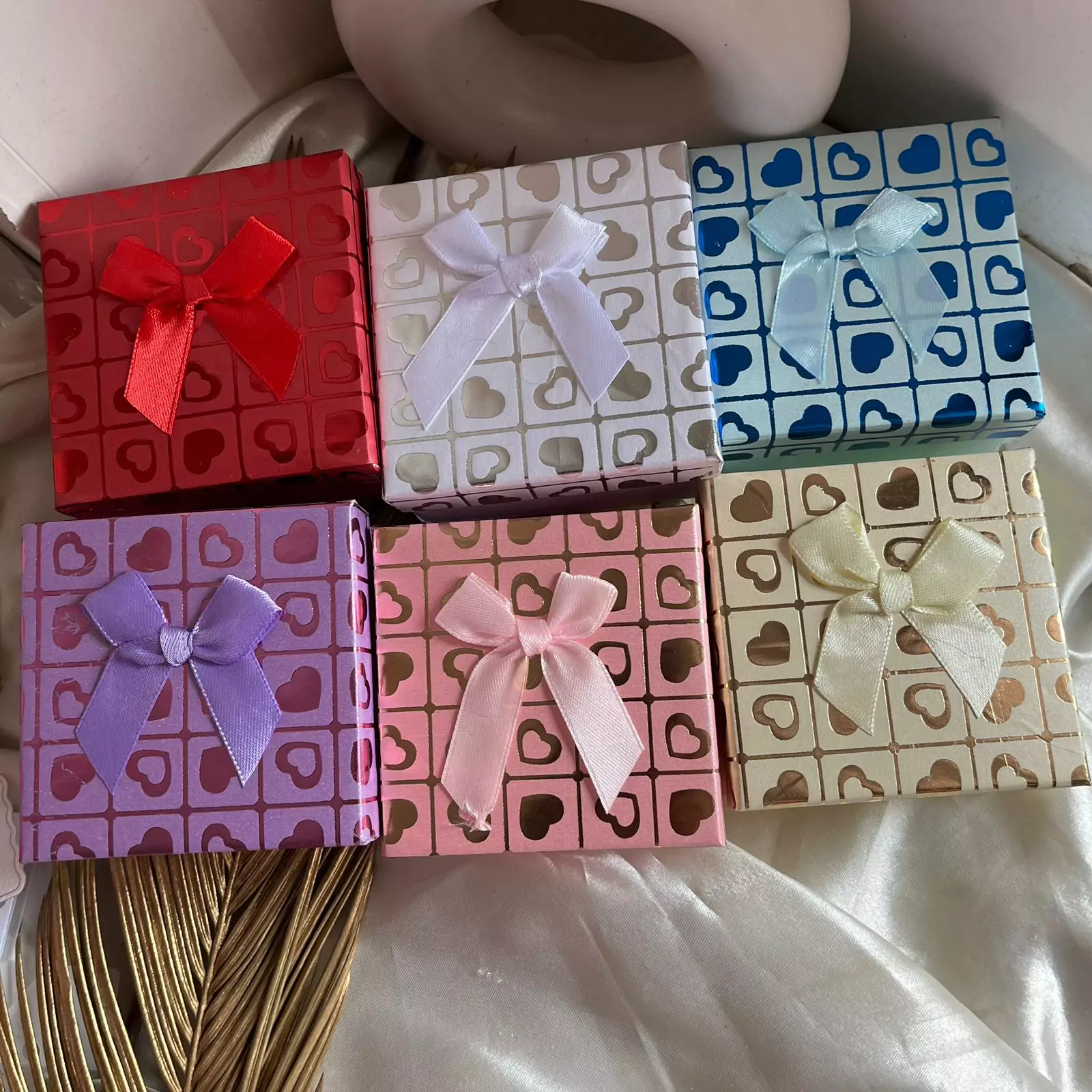 Bracelet Gift Box(with velvet cushion) - Image 2