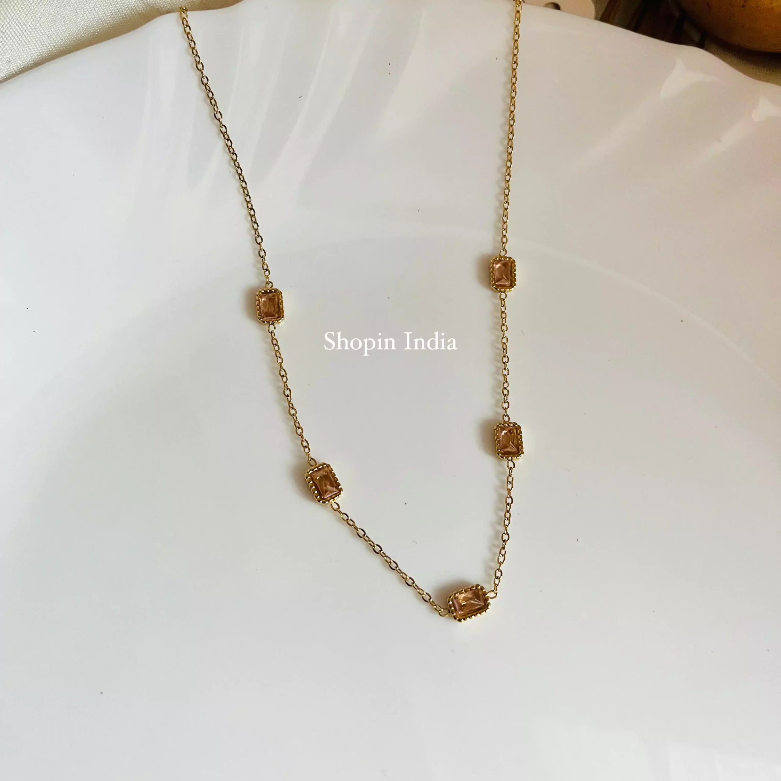 Oish Stones Necklace