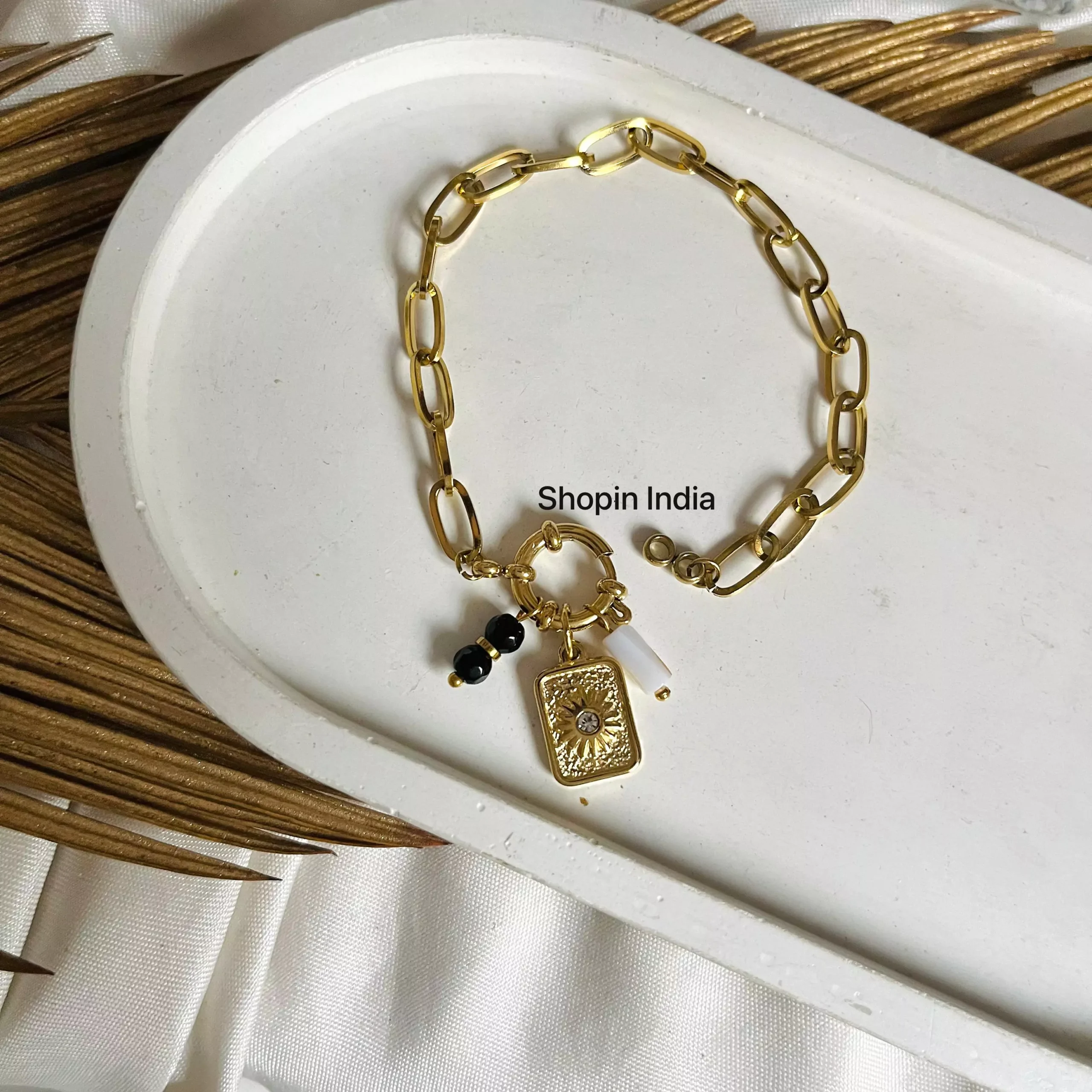 Bosh Box Linked Bracelet