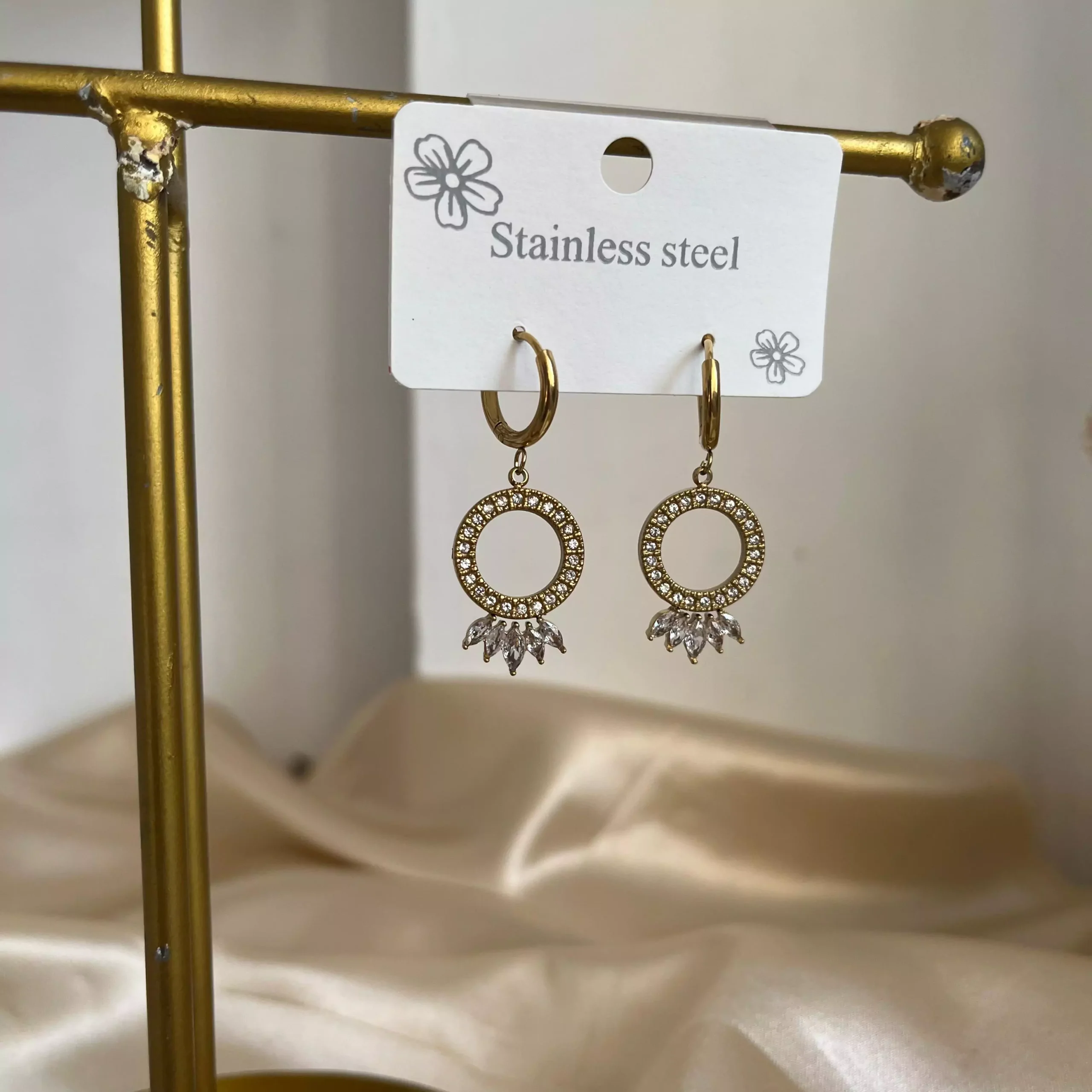 Ringed Feather Earrings- white