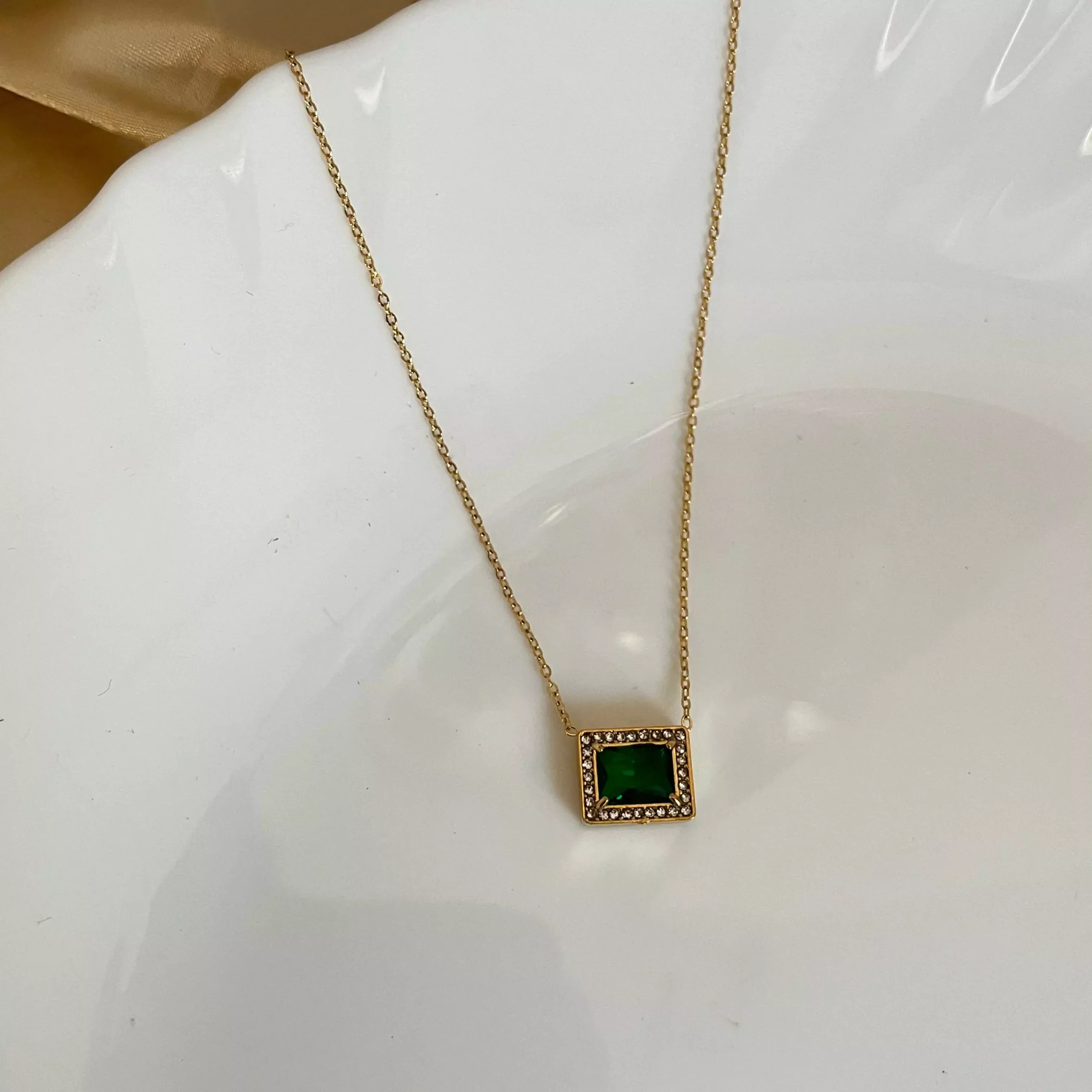Emerald Box Studded Necklace
