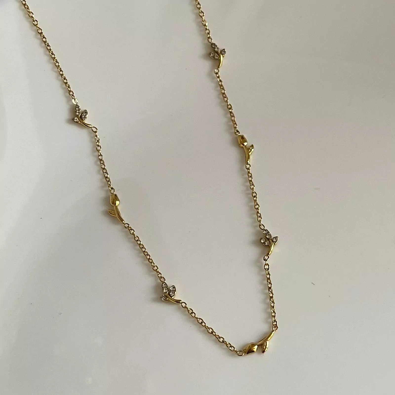 Rosed Leaves Necklace