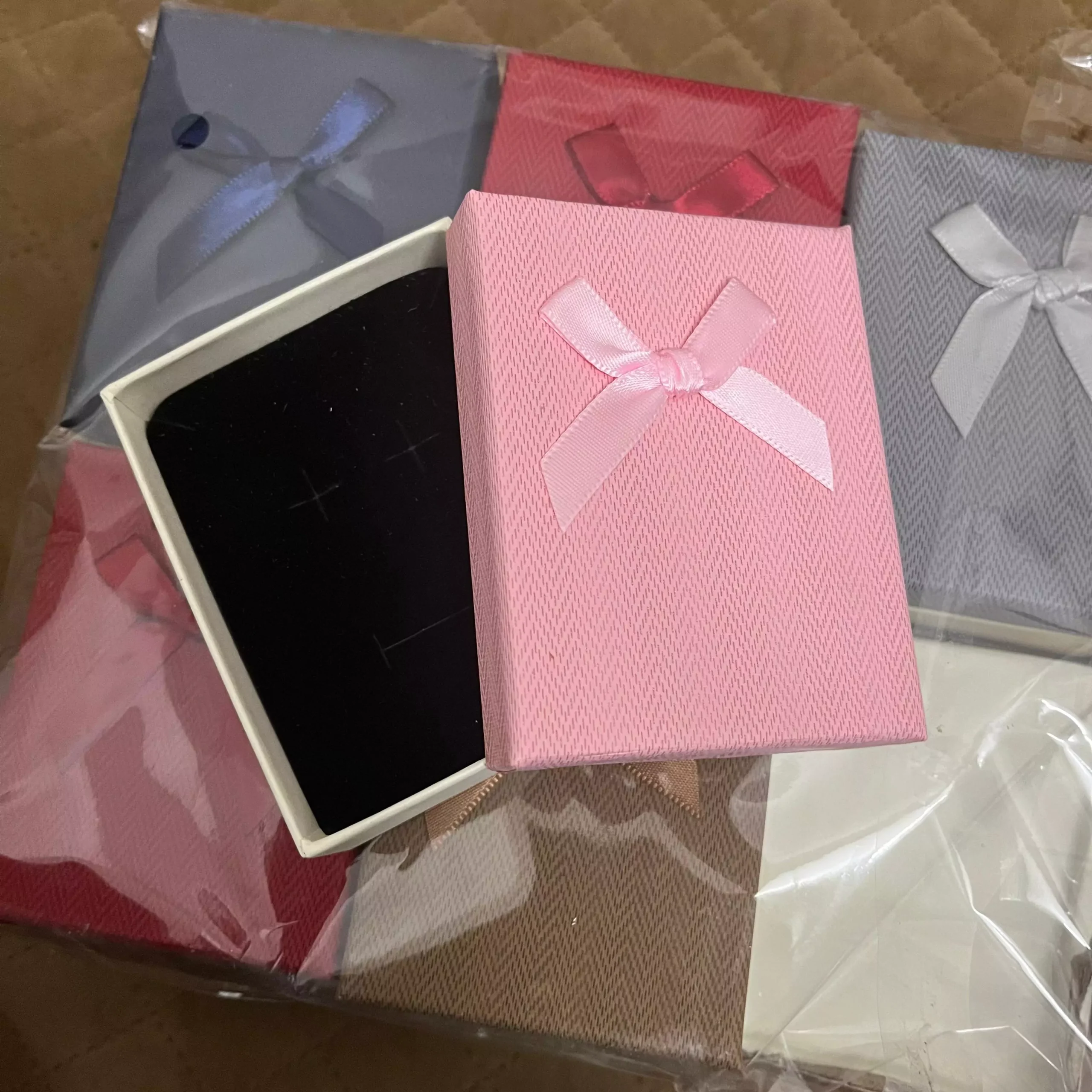 Gift Box - Random Colour - Image 2