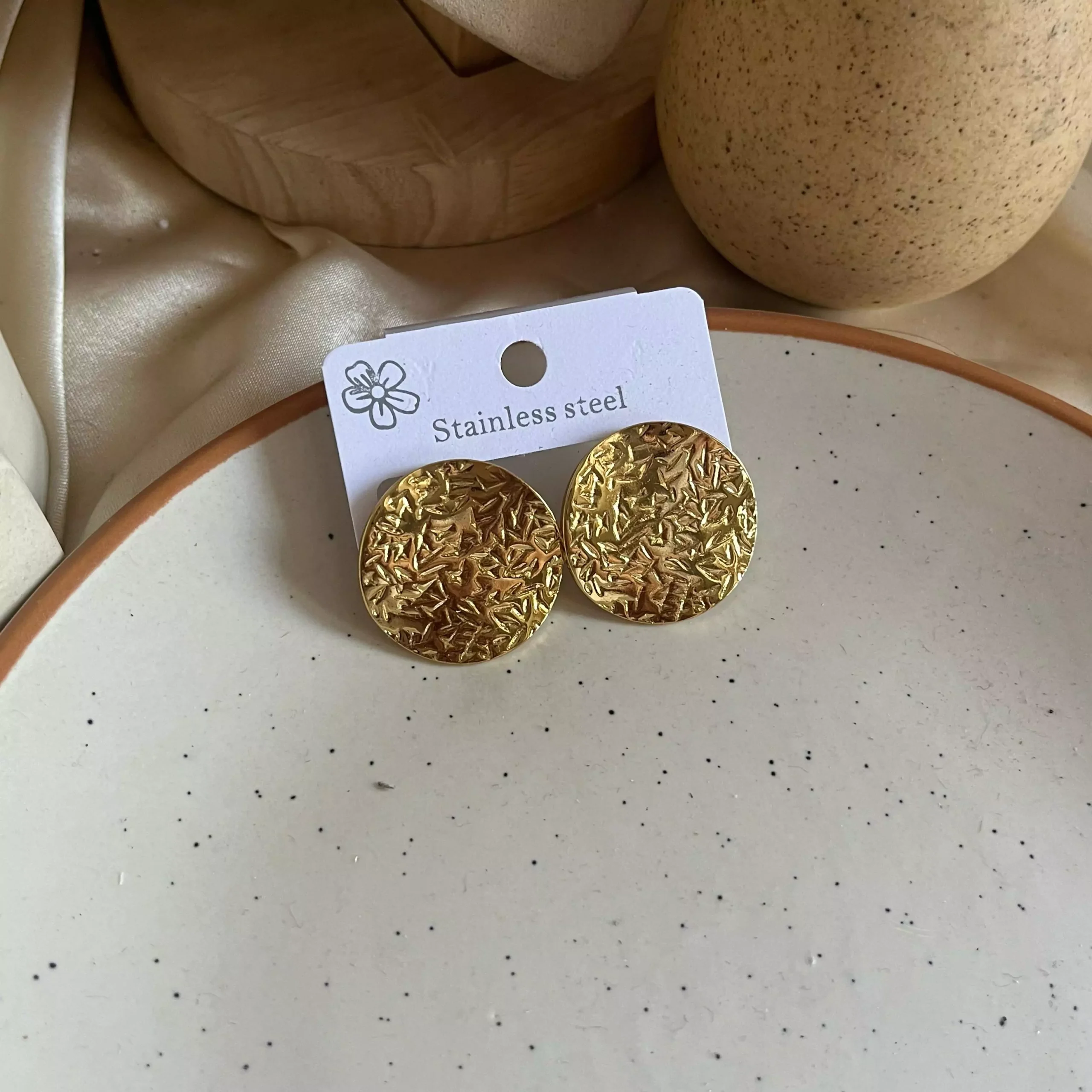 Round Finned Earrings