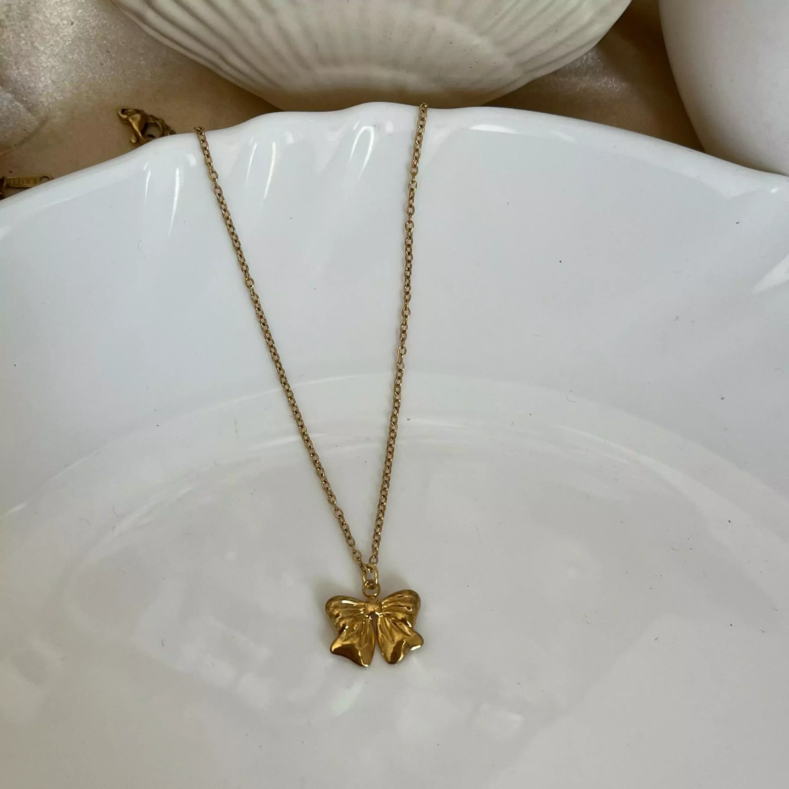 Bow Stish Necklace - Image 2